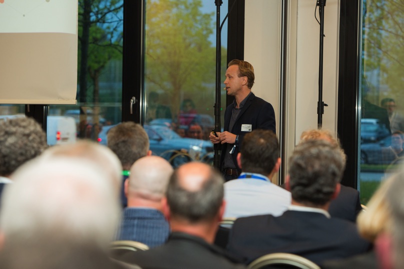 /images/slider-imgs-xs/055_Foto Loeffler_Weconact.jpg